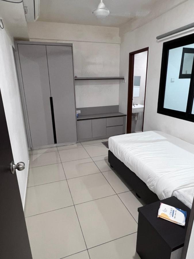 Menara Sentral At Juru Sentral Hotel Букит Мертаджам Екстериор снимка